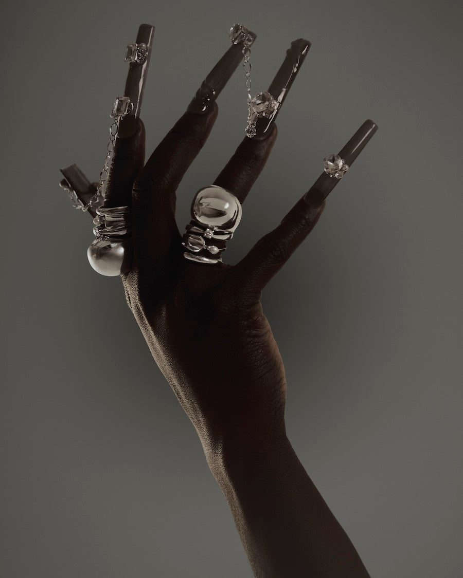 Kaltblut | A Play of Light and Shadow